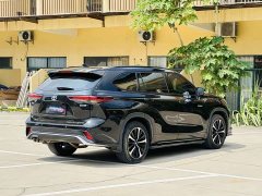 Toyota Crown Venza 2023 2.5L HEV AWD Luxury - ფოტო 10
