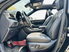 Toyota Crown Venza 2023 2.5L HEV AWD Luxury - ფოტო 5