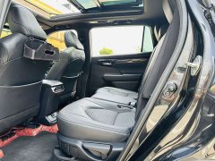 Toyota Crown Venza 2023 2.5L HEV AWD Luxury - ფოტო 6