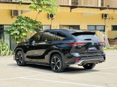 Toyota Crown Venza 2023 2.5L HEV AWD Luxury - ფოტო 8