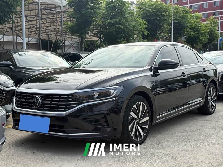 Volkswagen Passat 330TSI Elite - ავტომობილი ჩინეთიდან