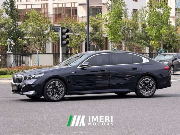 BMW 5 Series 530Li Luxury M Sport Package