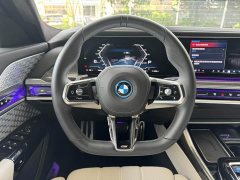 BMW i7 M70L 2023 M70L - ფოტო 12