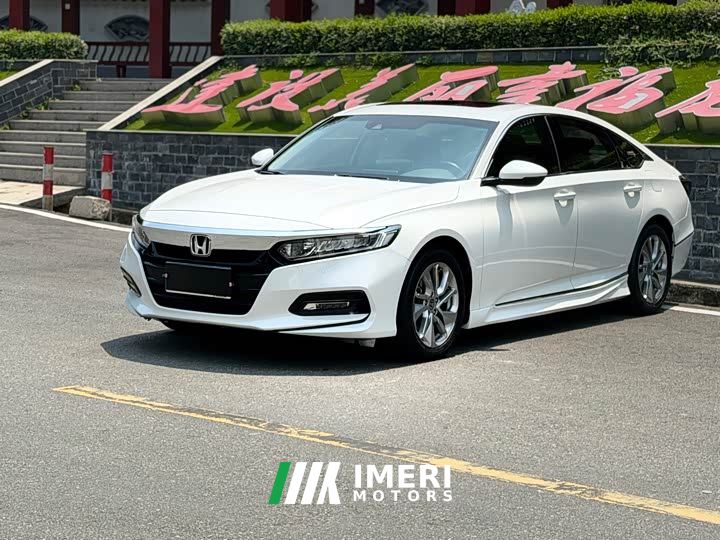 Honda Accord 260TURBO Luxury National V