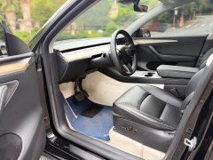 Tesla Model Y 2022 Facelift Rear-Wheel Drive - ფოტო 4