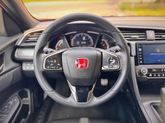 Honda Civic 2021 Hatchback 220 Turbo CVT Trendy Control - ფოტო 15