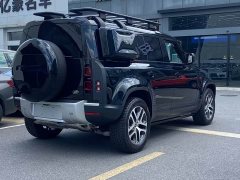 Land Rover Defender 110 3.0T P400 Dark Edition - ფოტო 5