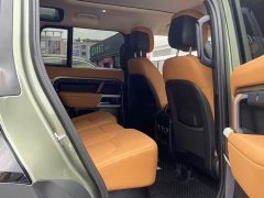 Land Rover Defender 110 3.0T P400 Dark Edition - ფოტო 9