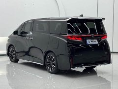Toyota Vellfire Crown Hybrid 2.5L Executive Premier Edition - ფოტო 15
