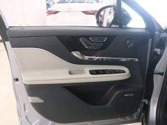 Lincoln Adventurer 2.0T AWD Prestige - ფოტო 12