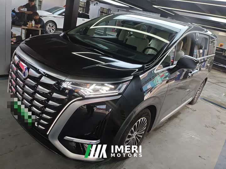 Denza D9 DM-i 980 four-wheel drive premium