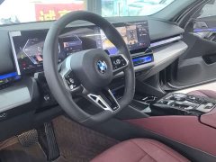 BMW 5 Series 530Li Premier M Sport Package - ფოტო 11