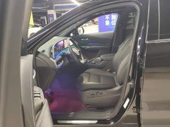 Cadillac XT4 25T FWD Fashion Edition - ფოტო 9