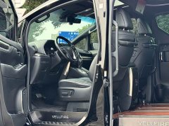 Toyota Vellfire 2020 Dual Engine 2.5L Black Gold Limited Edition - ფოტო 8