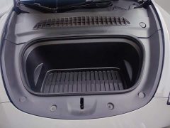 Tesla Model Y Rear-Wheel Drive - ფოტო 10