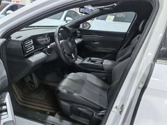 BYD Qin L DM-i 128KM Entry-Level - ფოტო 6
