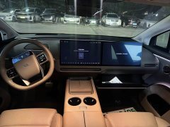 Li Auto i8 Standard Edition - ფოტო 6