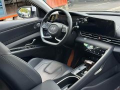 Hyundai Elantra 1.5L CVT Luxury - ფოტო 9