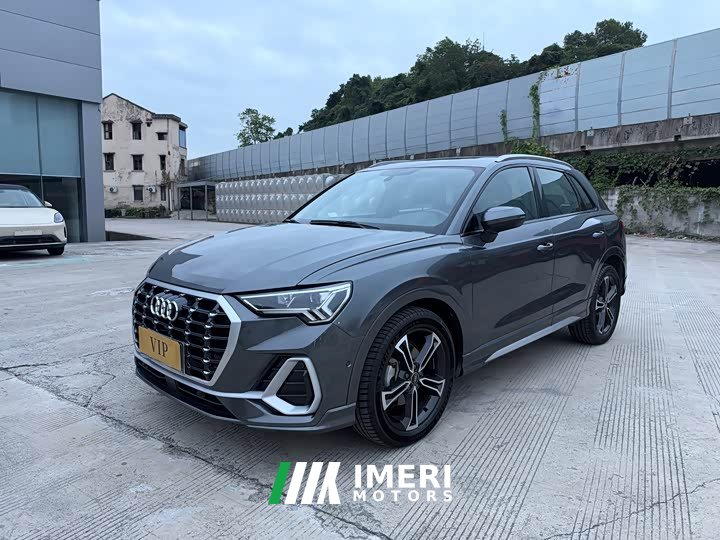 Audi Q3 45 TFSI quattro Dynamic Fashion - ავტომობილი ჩინეთიდან