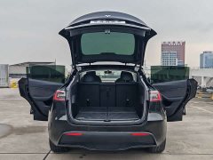 Tesla Model Y 2023 Long Range All-Wheel Drive - ფოტო 9
