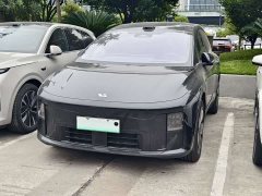 Li Auto i8 Standard Edition - ფოტო 1