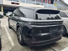 Li Auto i8 Standard Edition - ფოტო 8