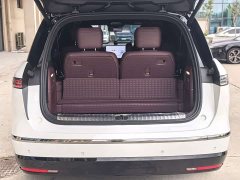 NIO ES8 Six-Seat Executive Signature Edition - ფოტო 18