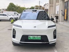 NIO ES8 Six-Seat Executive Signature Edition - ფოტო 2