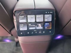 NIO ES8 Six-Seat Executive Signature Edition - ფოტო 8