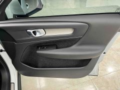 Volvo XC40 B4 AWD Smart Remote Luxury Edition - ფოტო 17