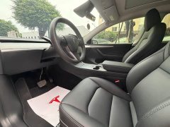 Tesla Model Y Rear-Wheel Drive - ფოტო 8