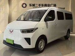 Wuling Yangguang 440km Passenger Vehicle Comfort Edition 6-Seater - ფოტო 1