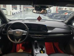 Cadillac XT4 28T FWD Luxury - ფოტო 6