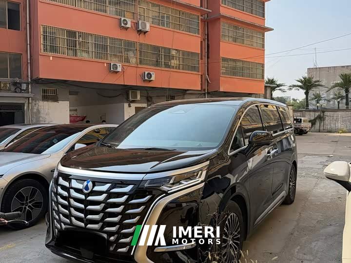 Denza D9 DM-i 970 AWD Flagship