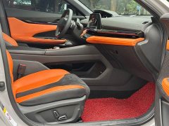 Changan UNI-V 1.5T Sport Edition - ფოტო 9