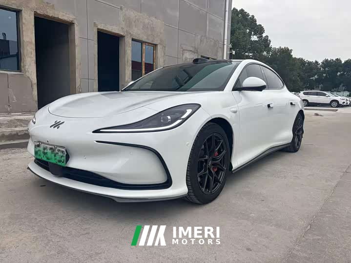 IM Motors Zhiji L6 Max Standard Edition - ავტომობილი ჩინეთიდან