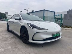 IM Motors Zhiji L6 Max Standard Edition - ფოტო 2
