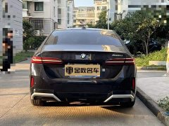 BMW 5 Series 525Li M Sport Package - ფოტო 3