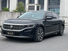 Volkswagen Passat 330TSI Elite - ფოტო 1