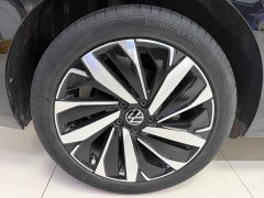 Volkswagen Passat 330TSI Elite - ფოტო 10