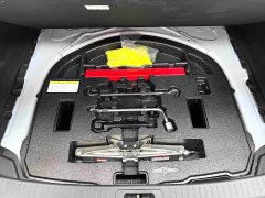 Toyota Corolla 1.8L CVT Luxury - ფოტო 12