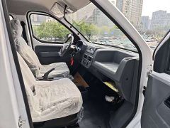 Wuling Yangguang 440km Passenger Vehicle Comfort Edition 6-Seater - ფოტო 11