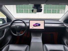 Tesla Model Y Rear-Wheel Drive - ფოტო 3