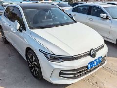 Volkswagen Golf Facelift 300TSI - ფოტო 3