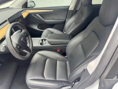 Tesla Model Y Rear-Wheel Drive - ფოტო 4