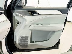 Volvo EM90 Ultra Six-Seater - ფოტო 17