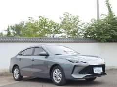 SAIC MG i5 1.5L Manual Comfort Edition - ფოტო 3