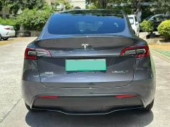 Tesla Model Y Standard Range RWD - ფოტო 8