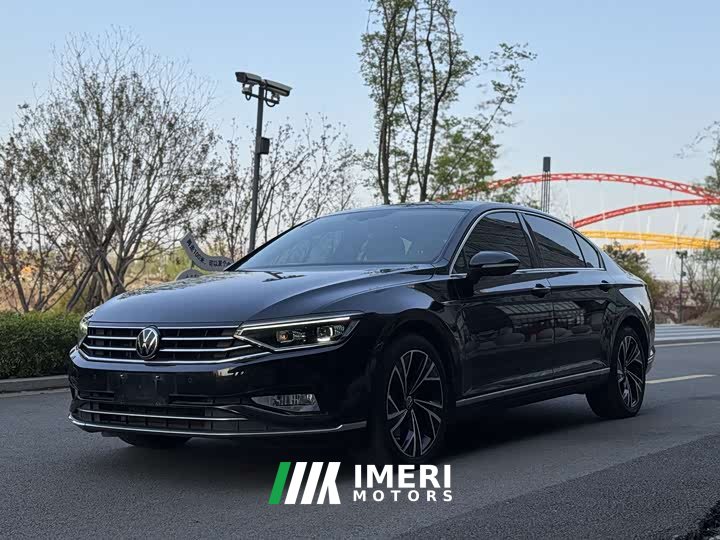 Volkswagen Magotan 330TSI DSG 30th Anniversary Edition - ავტომობილი ჩინეთიდან