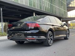 Volkswagen Magotan 330TSI DSG 30th Anniversary Edition - ფოტო 10